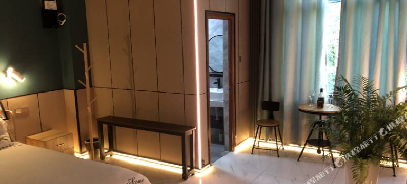 洛阳拾光电影主题民宿(大学城店)图片