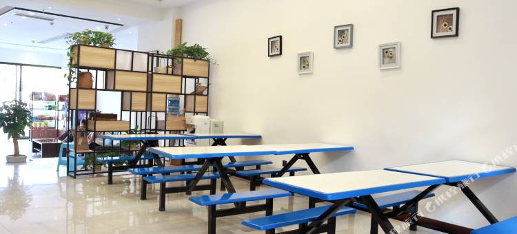 华美酒店(广安南站店)图片