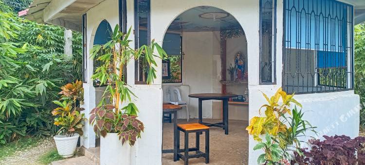 红多兹酒店@圣安东尼海滩度假村(RedDoorz @ St. Anthony Beach Resort)图片