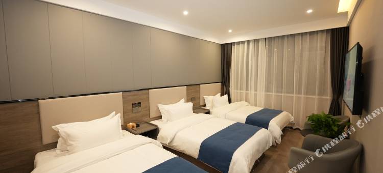 如家睿柏·云酒店(芮城东茂广场店)图片