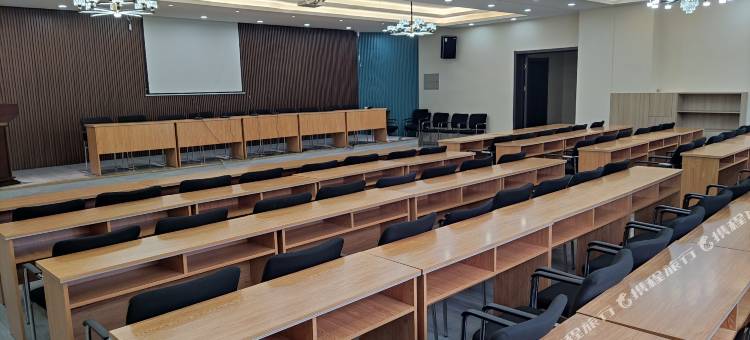 途悦瑧品商务酒店(辽沈战役纪念馆石桥子早市店)图片