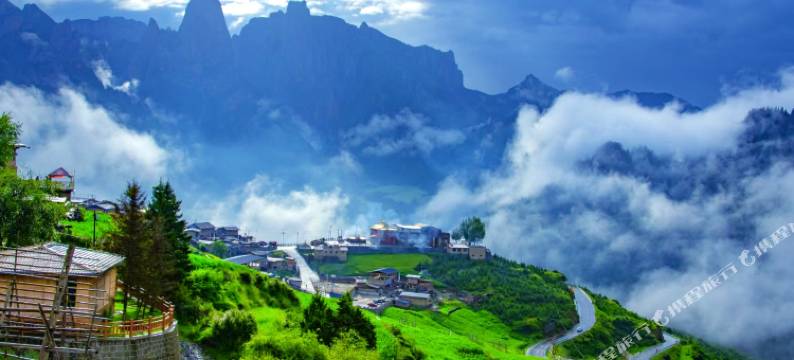 迭部扎尕那雪域民宿图片