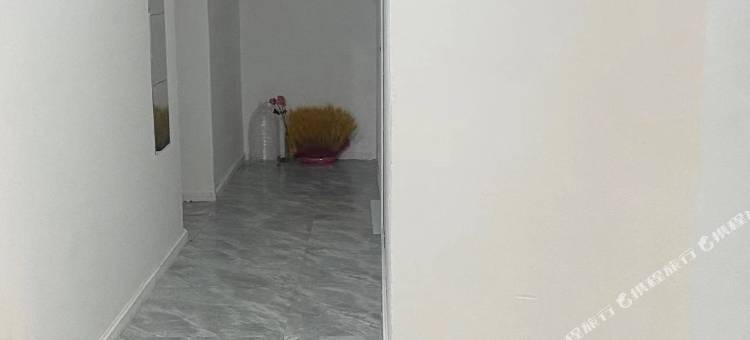 成都龙泉驿区师大现代花园万客来民宿图片