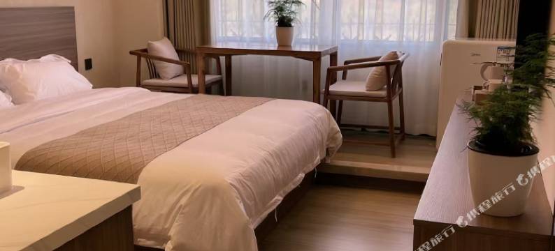 西双版纳景洪华瑞驿站(澜沧江畔店)图片