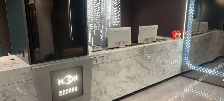 EHA辉月高空电竞酒店(武汉王家湾人信汇店)图片