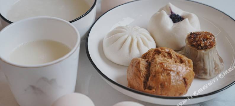 楚雄梦菲斯艺宿酒店(彝人古镇店)图片