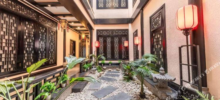 云庭花舍客栈(镇远古城新大桥店)图片