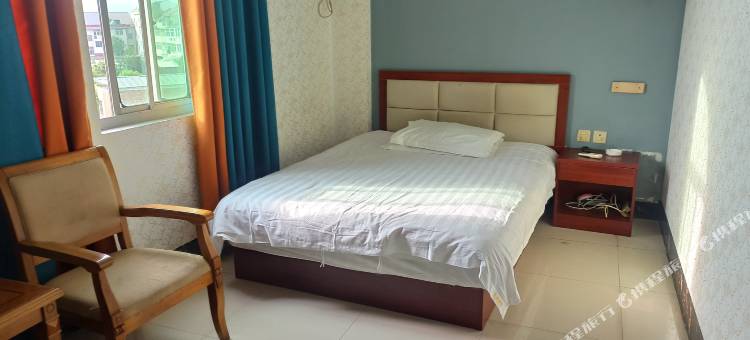 OYO衢州龙威宾馆图片