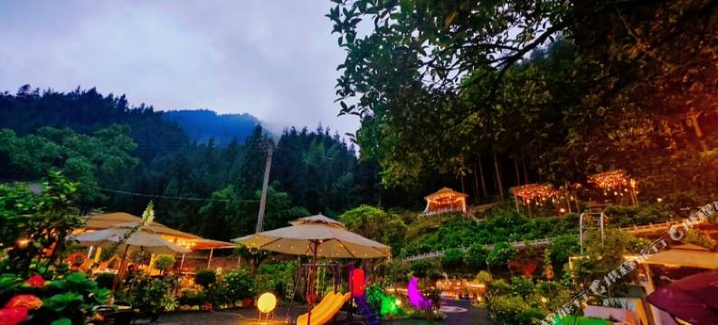 花辰月夕民宿(雅女湖店)图片