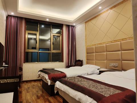 碌曲郎木寺家馨宾馆