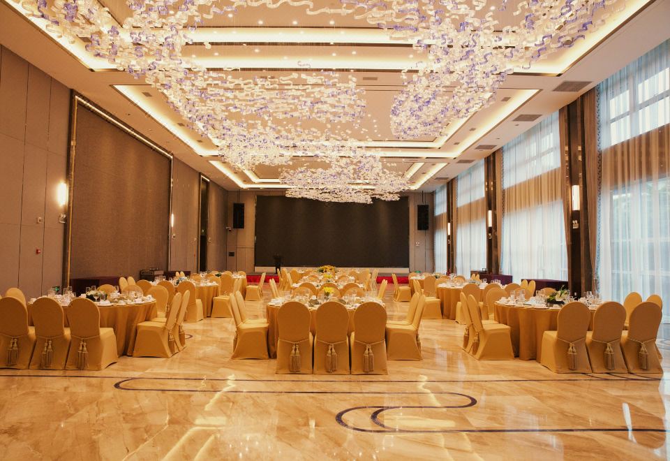 JianGuo Hotel HeKou Hotel Overview