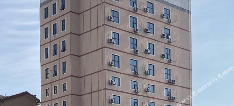 亿展酒店(唐山曹妃甸区南堡开发区店)图片