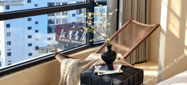 棵睡·KSUI美学沉浸式影音民宿(昆明南屏街老街店)图片