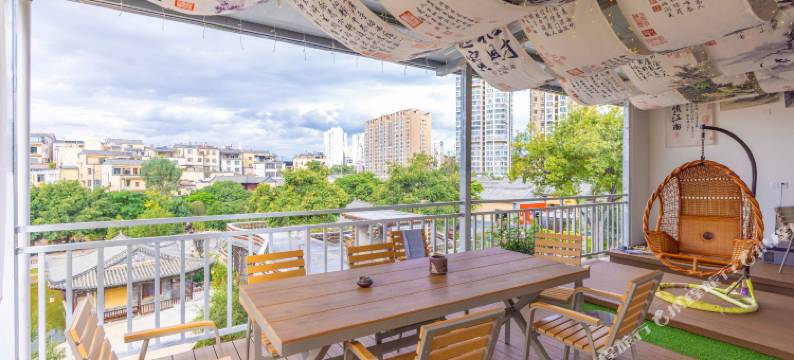 建水桐庆民宿(建水紫陶街店)图片