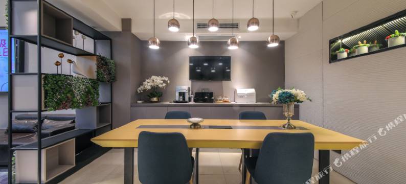 如佳酒店(武汉光谷广场地铁站民族大学店)图片