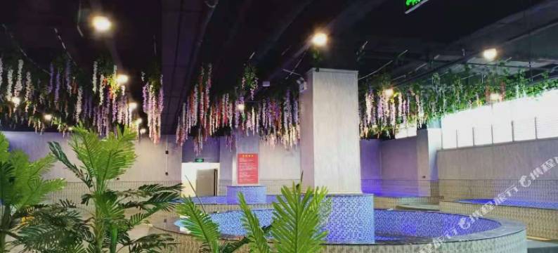 昆明春辰大酒店(昆明火车站万象城店)图片