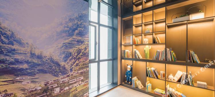 重庆解放碑洪崖洞江景亚朵S酒店图片