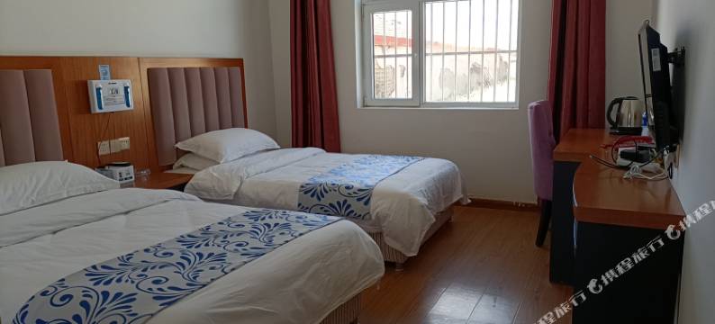 格尔木318沱沱河自驾车营地图片