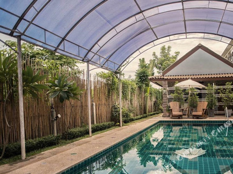 派素可泰度假村