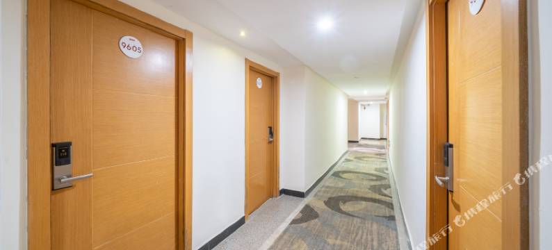 9龙连锁酒店(钦州站钦州湾广场店)图片