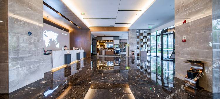 凯里亚德酒店(成都华侨城欢乐谷地铁站店)图片