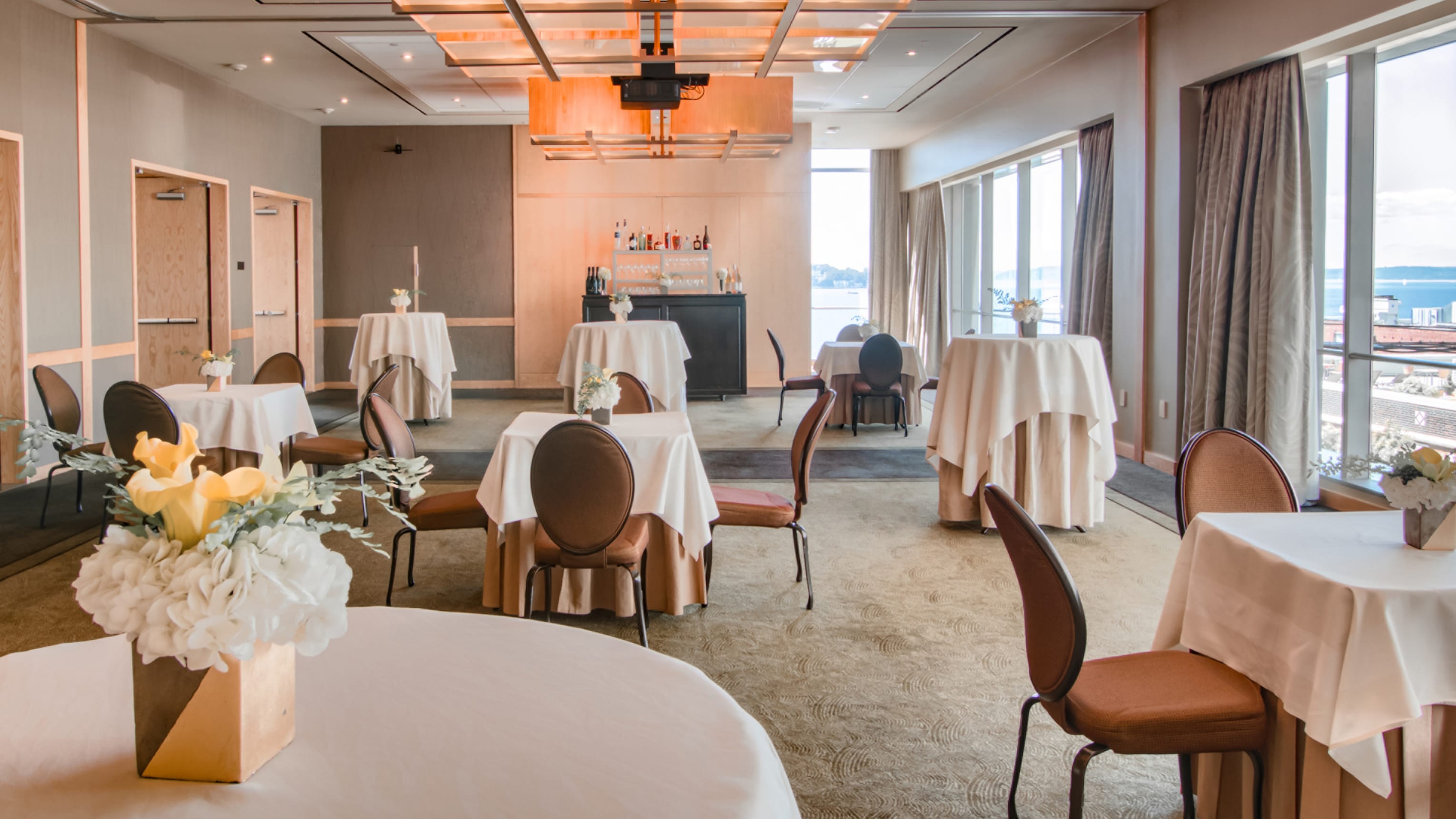 Four Seasons Hotel Seattle Over view