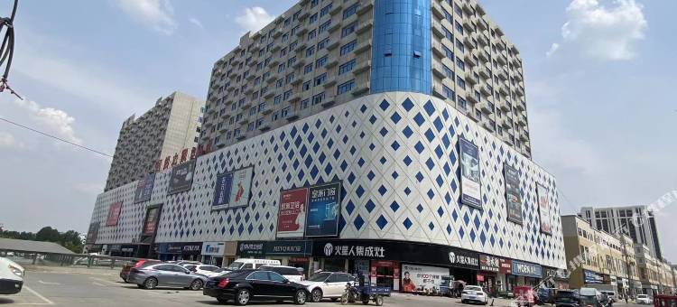 千寻设计师民宿(广亿万商城店)图片