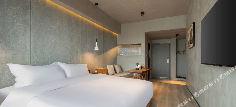 泥木·SKY CITY HOTEL(乐山高铁世豪广场店)图片