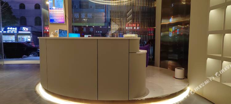 颐馨智能酒店(凤凰机场店)图片