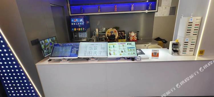 极客电竞酒店(沈阳东北大马路店)图片