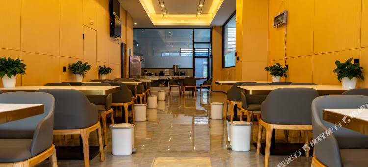 速8精选酒店(怒江贡山三江明珠广场店)图片