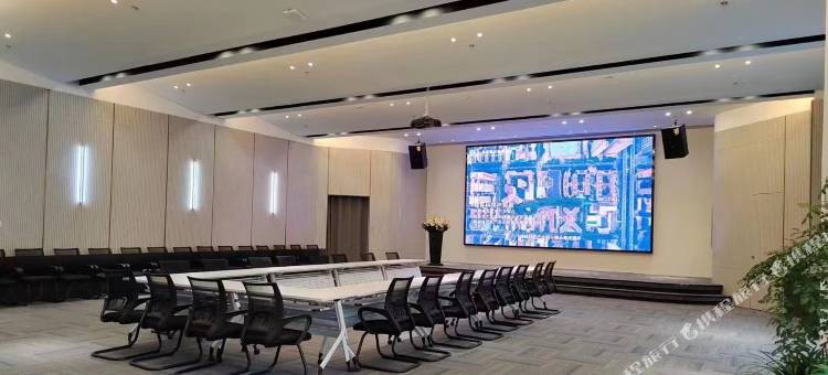 丽橙酒店·智(西安科技大学雁塔校区太乙路地铁站店)图片