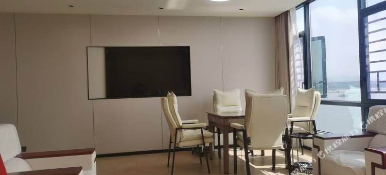 凤凰城酒店(东源柳城店)图片