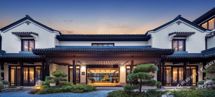 衢州南孔观堂府山南酒店(蝴蝶路店)图片