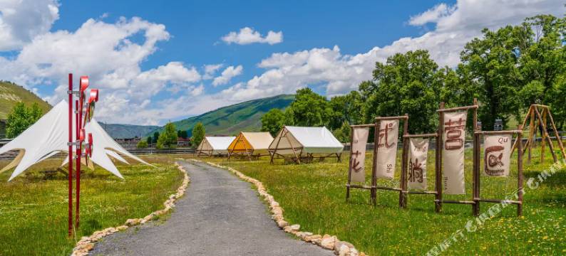 柏湾BOWAN·山谷里设计师度假酒店 (康定新都桥镇店)图片