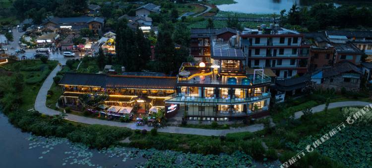 云顶·悬空Coffee全景酒店(普者黑村普新桥店)图片