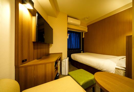 Super Hotel Ikebukuro-Eki Kitaguchi Hotel Overview