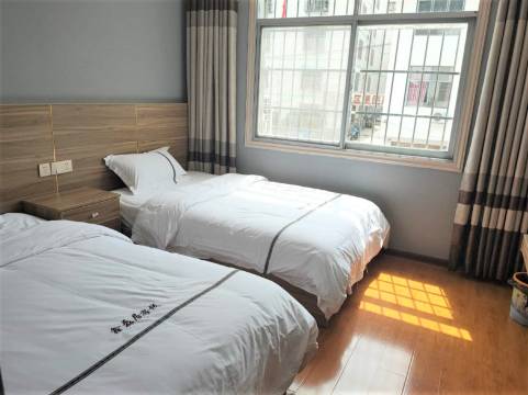 芙蓉镇鑫磊居客栈