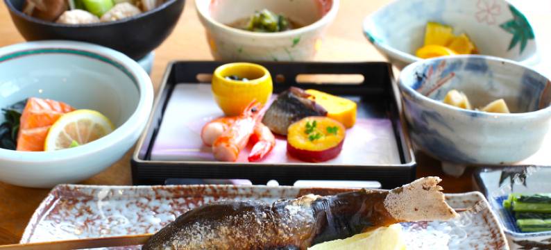 白桦庄酒店(Kamikochi Hotel Shirakabaso)图片