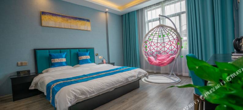 泰兴夜泊假日酒店(鼓楼广场仁和楼店)图片