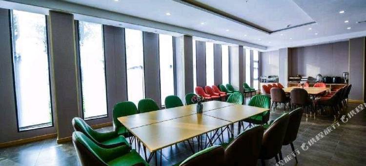 博爱四季风格精品酒店图片