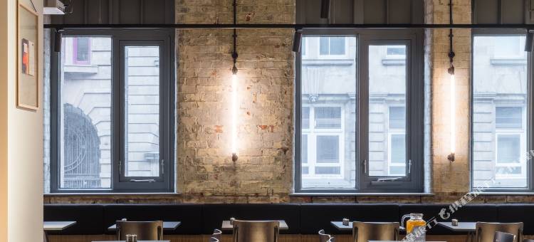 曼城惠特沃思洛克(Whitworth Locke)图片