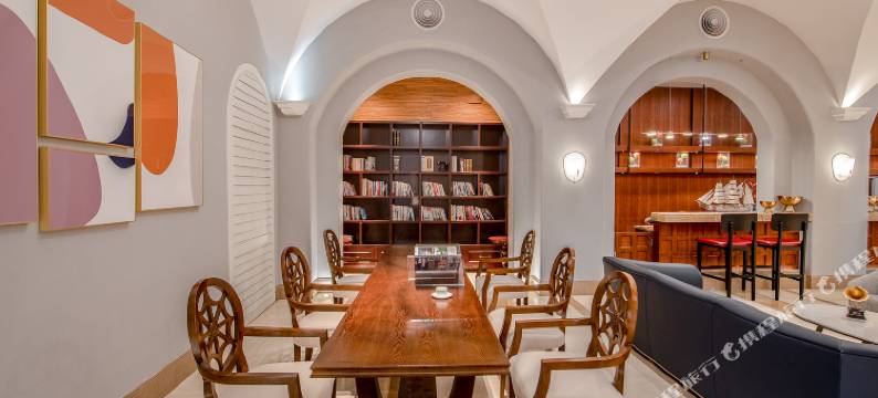 北海曼居酒店(银滩侨港风情街店)图片