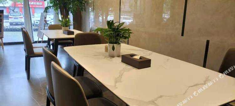 曼居酒店(临安万华广场店)图片