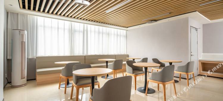 乐桔酒店(新郑龙湖升达大学商业广场店)图片