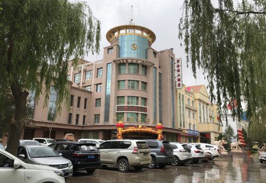 Guazhou macro Golden Resources HotelOver view