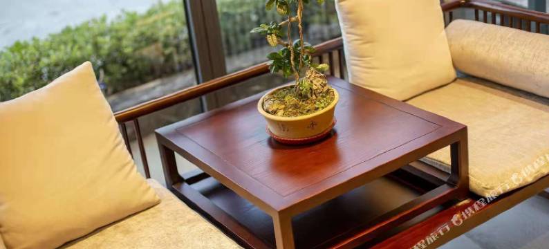 硕东来酒店(乳山南站店)图片