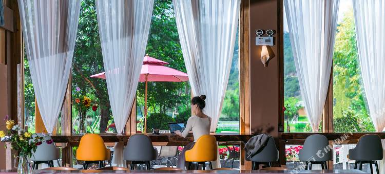 泸沽湖里格春天酒店图片