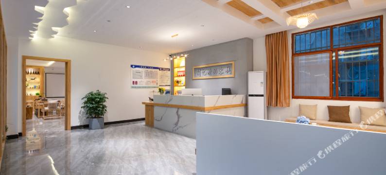 香格里拉简忆轻奢智能供氧民宿(独克宗古城月光广场店)图片