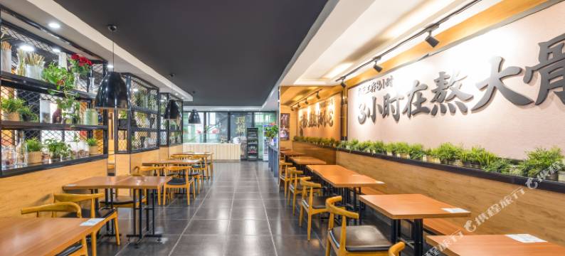 并蒂莲大酒店(昆山高铁站人民路店)图片